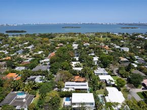 510 NE 52nd St, Miami FL 33137