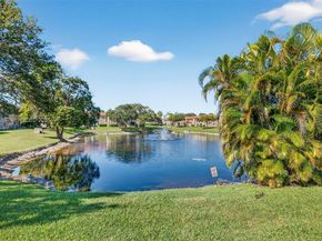 908 Twin Lakes Dr 8C, Coral Springs FL 33071