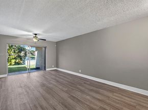 908 Twin Lakes Dr 8C, Coral Springs FL 33071