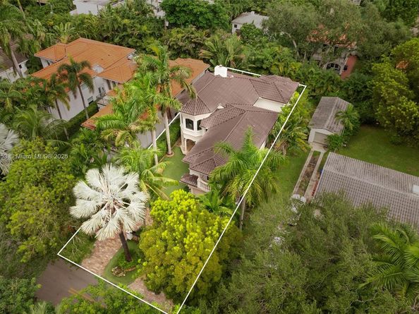 4065 Battersea Rd, Coconut Grove FL 33133