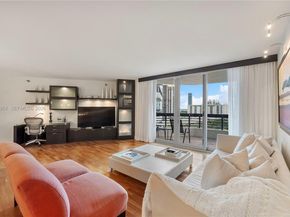 3500 Mystic Pointe Dr 1407, Aventura FL 33180