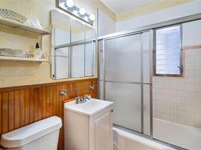 17 N Melrose Dr, Miami Springs FL 33166