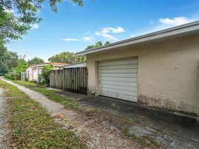 17 N Melrose Dr, Miami Springs FL 33166