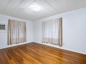 17 N Melrose Dr, Miami Springs FL 33166