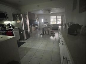141 NW 28th St, Pompano Beach FL 33064