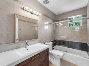 10201 SW 62nd St, Miami FL 33173