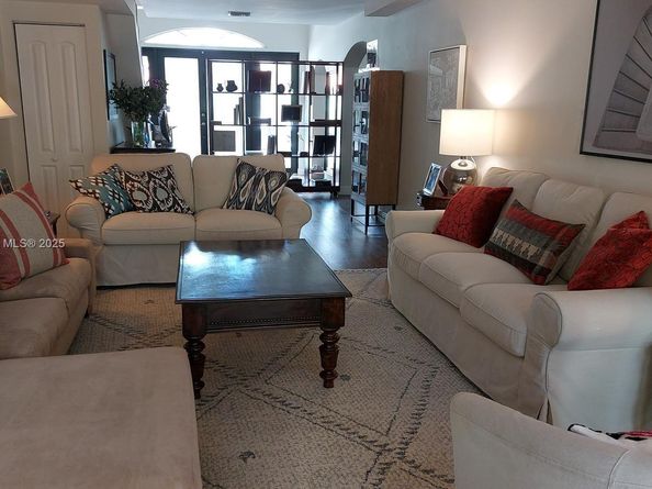 832 Wallace Street, Coral Gables FL 33134