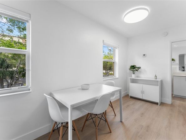 815 Middle River Dr 218, Fort Lauderdale FL 33304