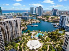 2500 Parkview Dr 1811, Hallandale Beach FL 33009