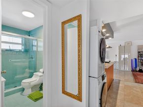 801 Meridian Ave PHB, Miami Beach FL 33139