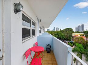 801 Meridian Ave PHB, Miami Beach FL 33139