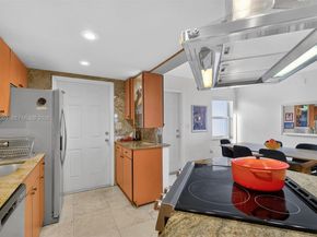 801 Meridian Ave PHB, Miami Beach FL 33139