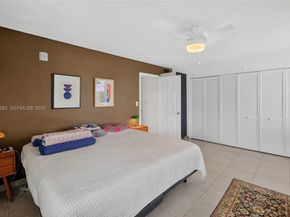 801 Meridian Ave PHB, Miami Beach FL 33139