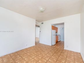 10015 SW 170th Ter, Miami FL 33157