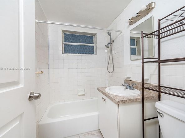 10015 SW 170th Ter, Miami FL 33157