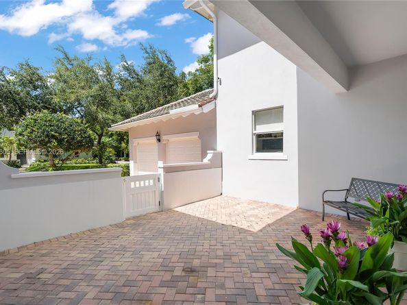 5700 SW 86th Street, South Miami FL 33143