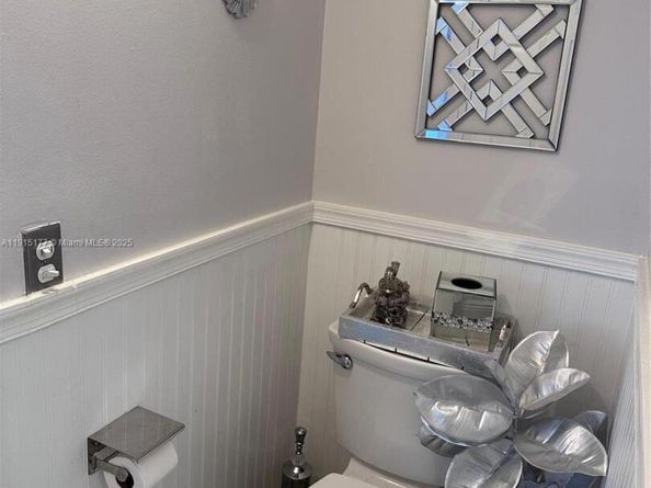 10577 NW 56th Pl, Coral Springs FL 33076