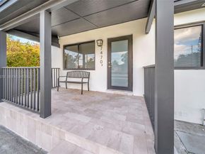 7470 SW 37th St, Miami FL 33155