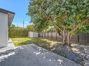 7470 SW 37th St, Miami FL 33155