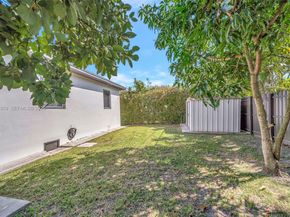 7470 SW 37th St, Miami FL 33155