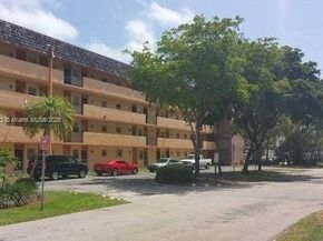 3860 NE 170th St 412, North Miami Beach FL 33160