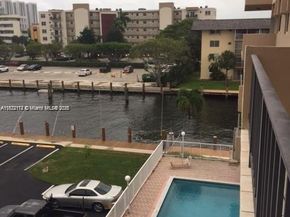 3860 NE 170th St 412, North Miami Beach FL 33160