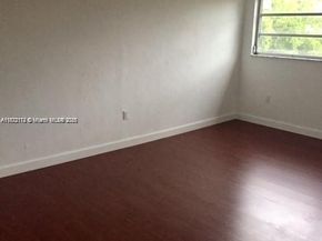3860 NE 170th St 412, North Miami Beach FL 33160