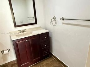 3860 NE 170th St 412, North Miami Beach FL 33160