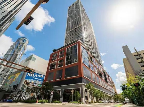 601 NE 1 Ave 1906, Miami FL 33137