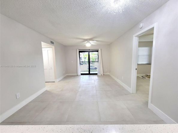 9728 Hammocks Blvd 0, Miami FL 33196