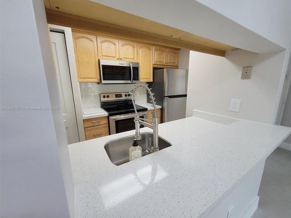 9728 Hammocks Blvd 0, Miami FL 33196