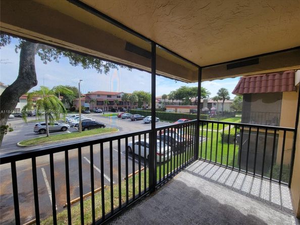 9728 Hammocks Blvd 0, Miami FL 33196