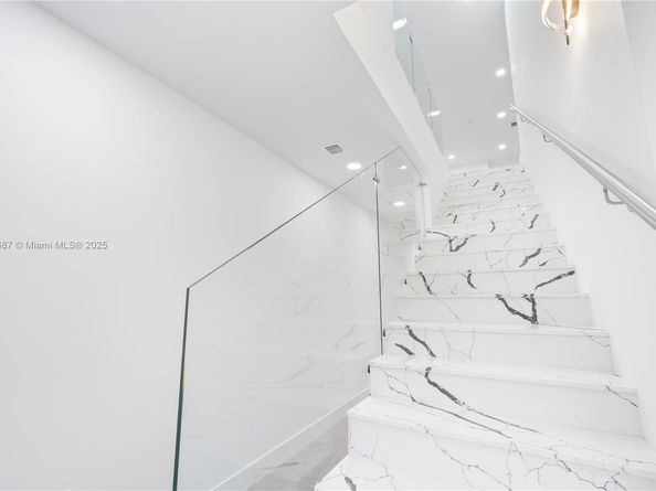 857 SW 14th Ave A, Miami FL 33135
