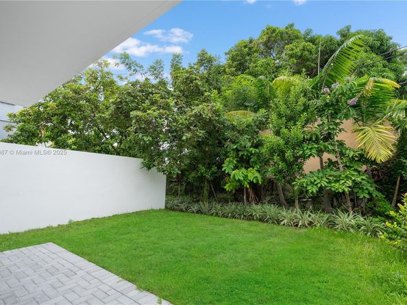 857 SW 14th Ave A, Miami FL 33135