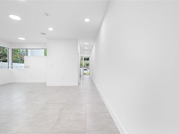 857 SW 14th Ave A, Miami FL 33135