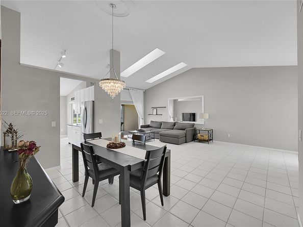 17317 Boca Club Blvd #7, Boca Raton FL 33487