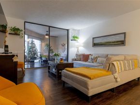 2821 NE 163rd 3i, North Miami Beach FL 33160