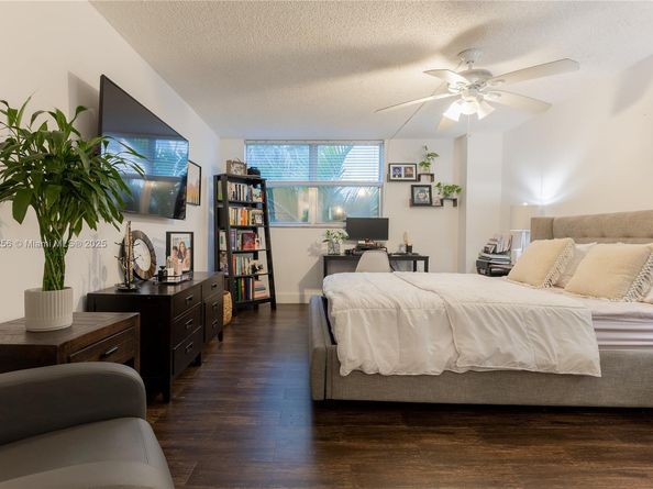 2821 NE 163rd 3i, North Miami Beach FL 33160