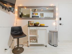 2821 NE 163rd 3i, North Miami Beach FL 33160