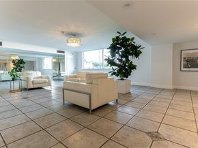 2821 NE 163rd 3i, North Miami Beach FL 33160