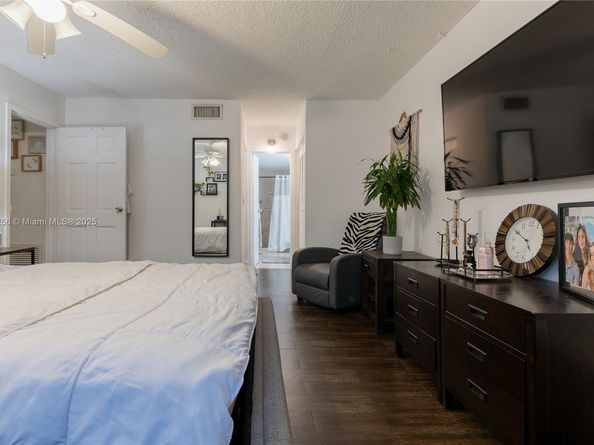 2821 NE 163rd 3i, North Miami Beach FL 33160