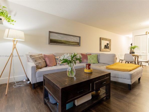 2821 NE 163rd 3i, North Miami Beach FL 33160