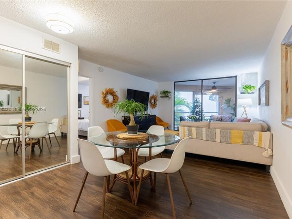 2821 NE 163rd 3i, North Miami Beach FL 33160