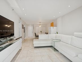4301 Collins Ave 403, Miami Beach FL 33140