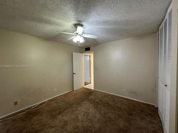 2051 NW 46th Ave F102, Lauderhill FL 33313