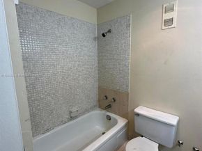 2051 NW 46th Ave F102, Lauderhill FL 33313