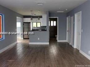 107 W Pembroke Rd, Hallandale Beach FL 33009