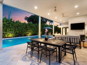 2180 Alamanda Dr, North Miami FL 33181