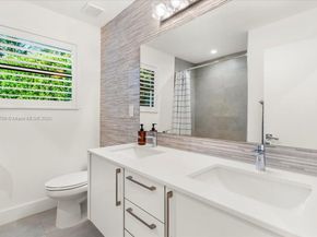 2180 Alamanda Dr, North Miami FL 33181