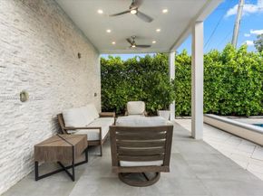 2180 Alamanda Dr, North Miami FL 33181